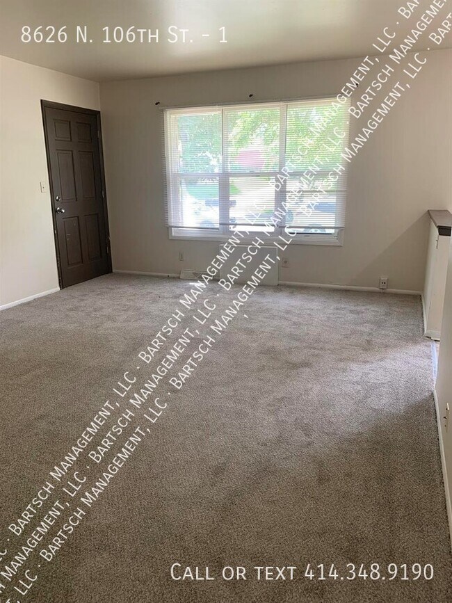 Building Photo - 8626 N 106th St