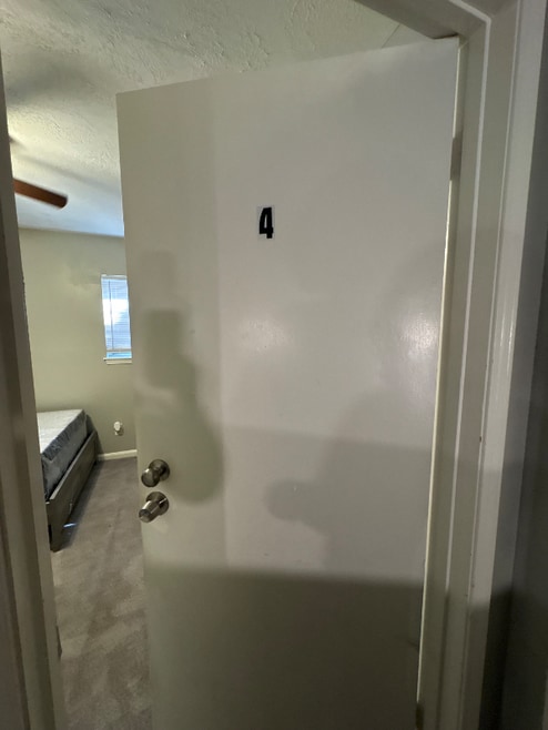 Building Photo - 318 Elm St