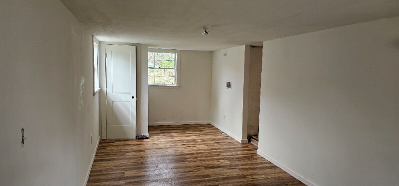 Building Photo - 1613 Edgemore Rd