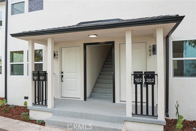 Building Photo - 1065 E Spazier Ave