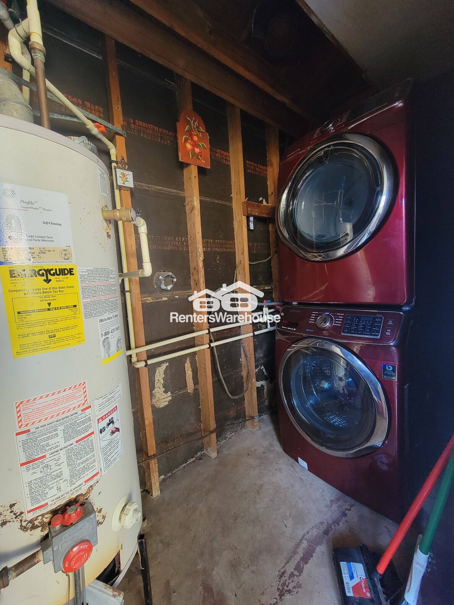 Building Photo - 3566 Highwood Dr SW