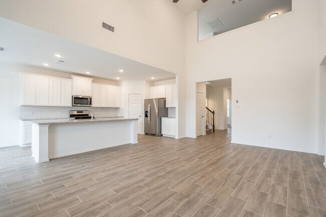 Building Photo - 5635 Huffines Blvd