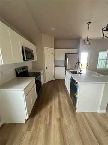 Building Photo - 172 Showdown Rd