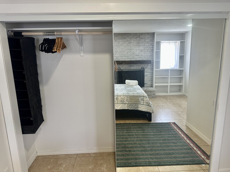 Building Photo - 4329 Murillo St