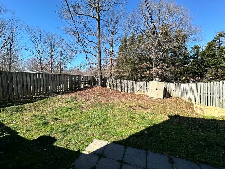 Building Photo - 101 Wood Duck Cir