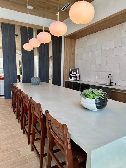 Building Photo - 6050 Radiant Ct