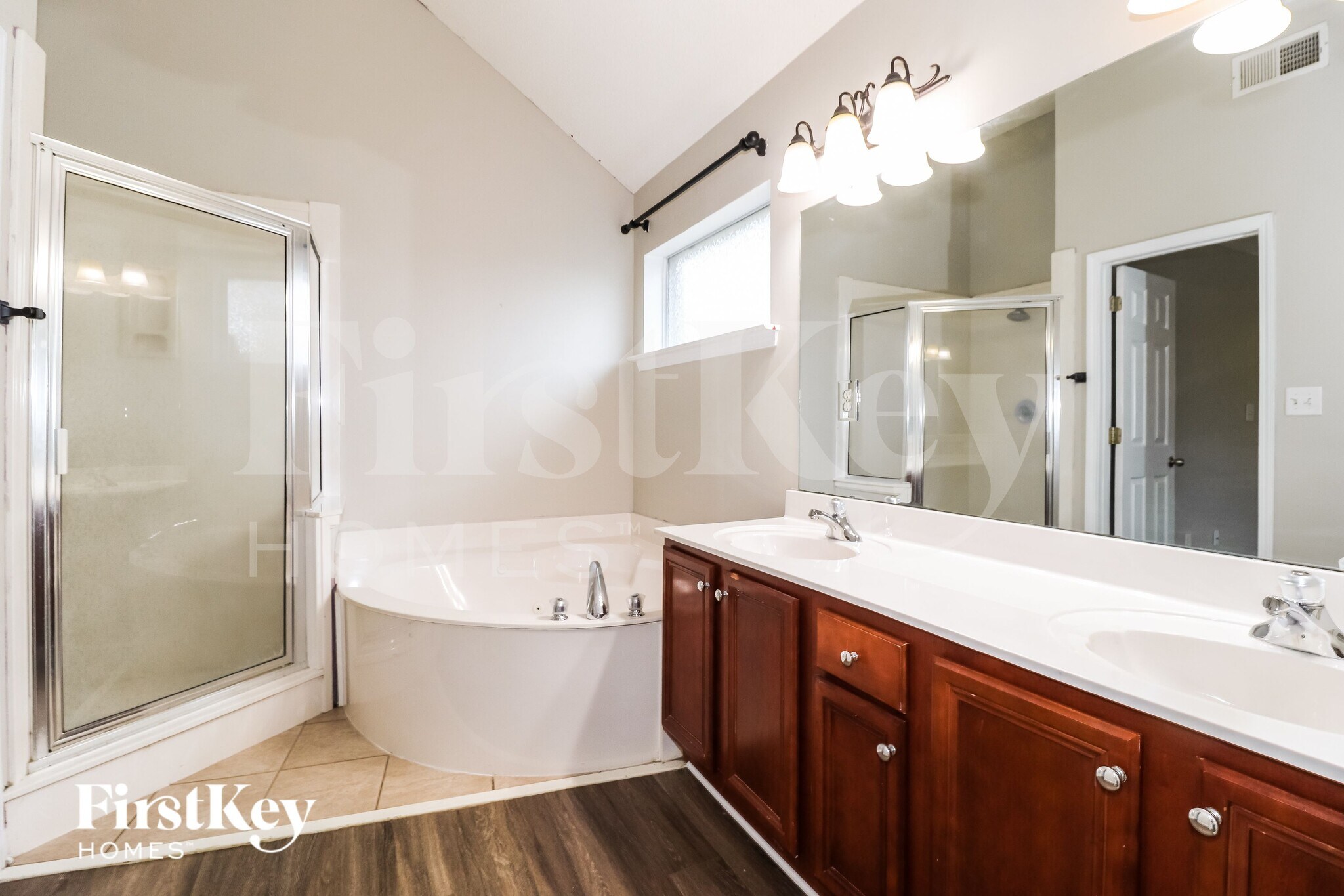 Building Photo - 1097 Red Fern Cir W