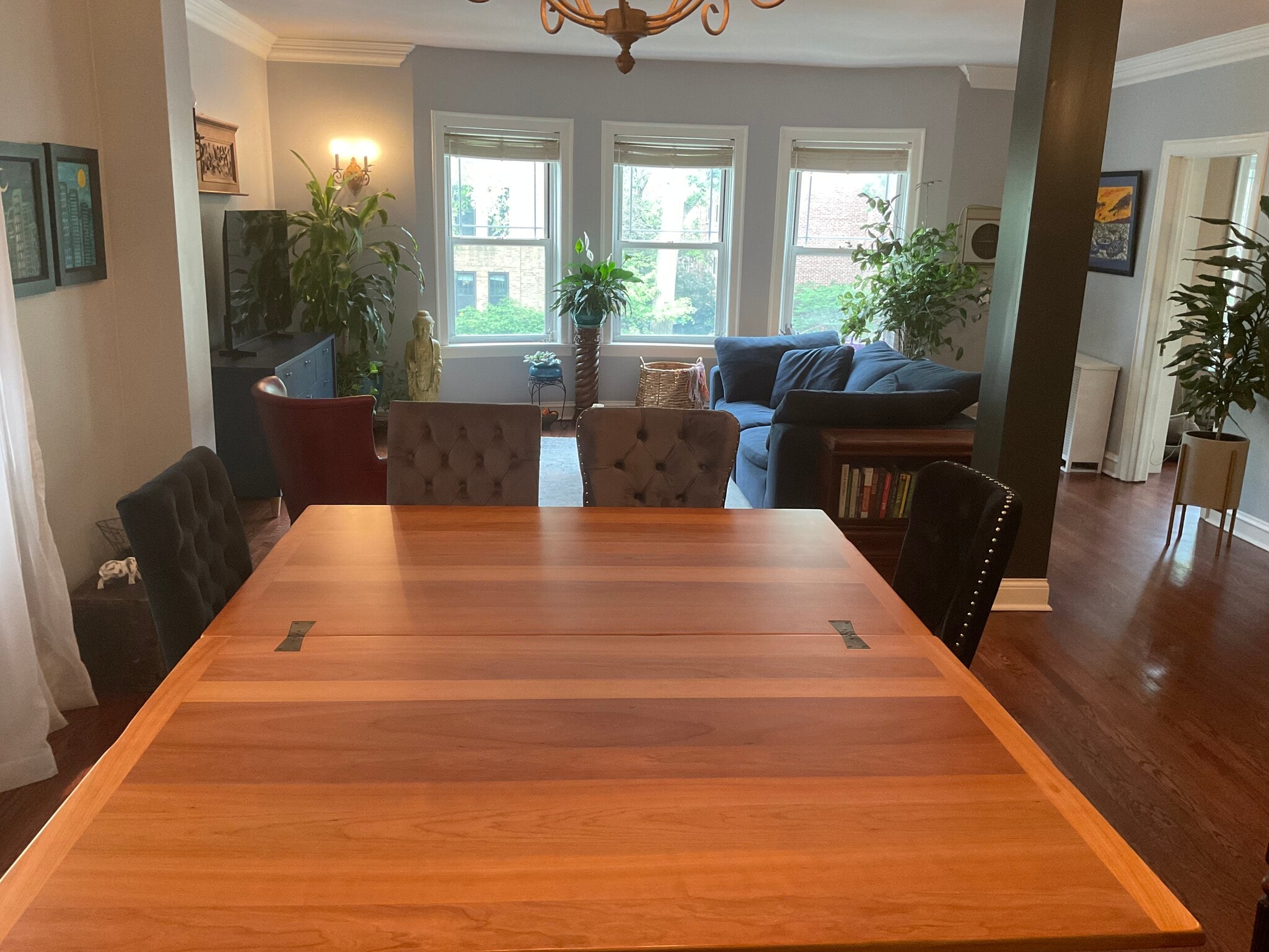 Dining table opens up to seat 8-10 comfortably! - 825 Forest Ave