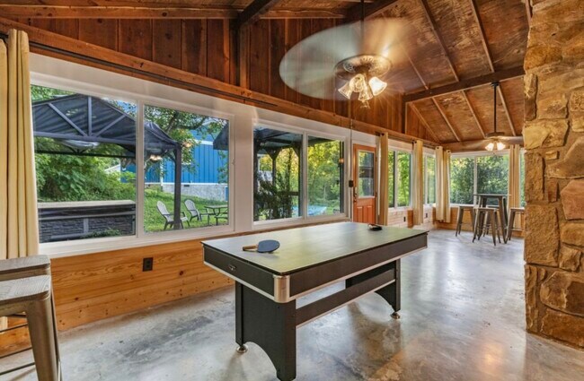 Building Photo - 3626 Pittman Center Rd