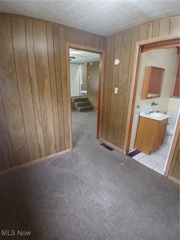 Building Photo - 142 N Bridge St