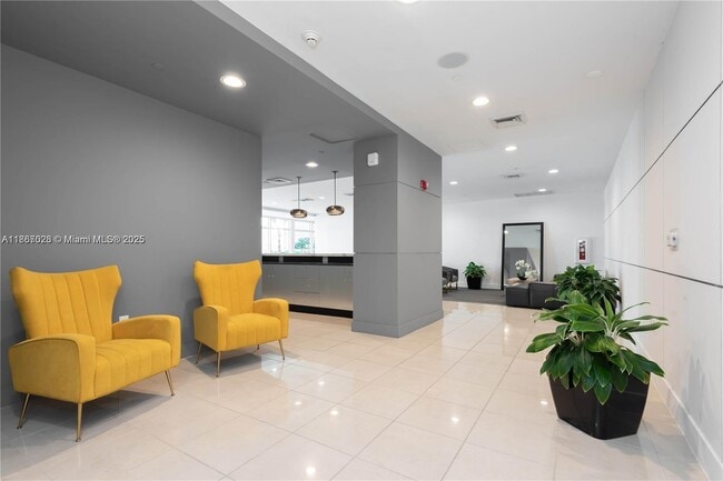Building Photo - 1250 S Miami Ave