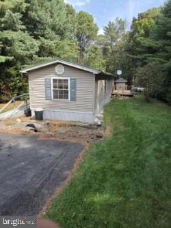Primary Photo - 10 White Pine Ln