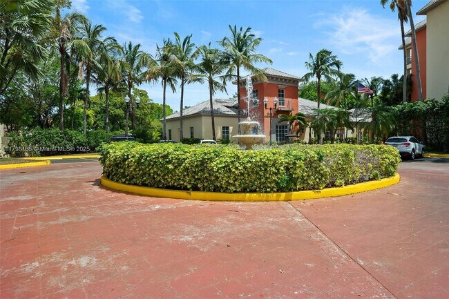Building Photo - 8373 Lake Dr