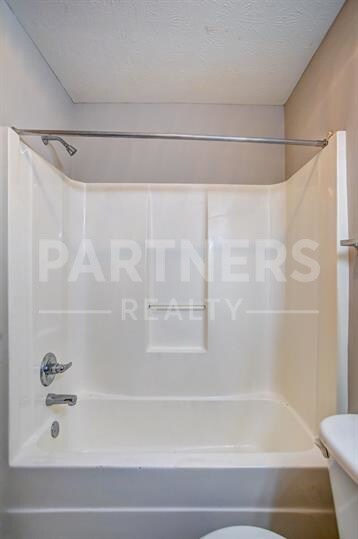 Building Photo - 8736 Hallwood Dr