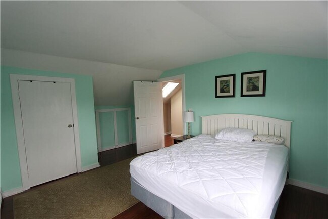 Building Photo - 28 Mcallister St