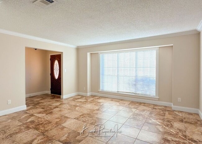 Building Photo - 7865 Apollo Dr