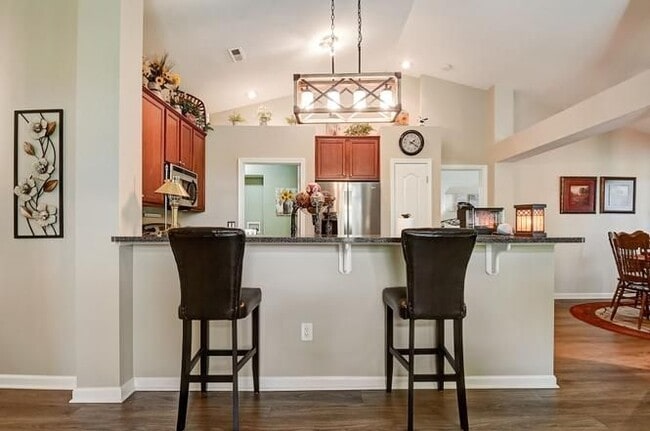 Building Photo - 15884 Brixton Dr