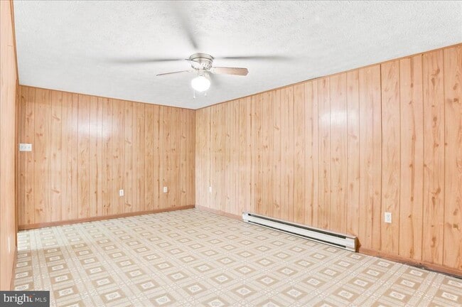 Building Photo - 102 Linwood Ct
