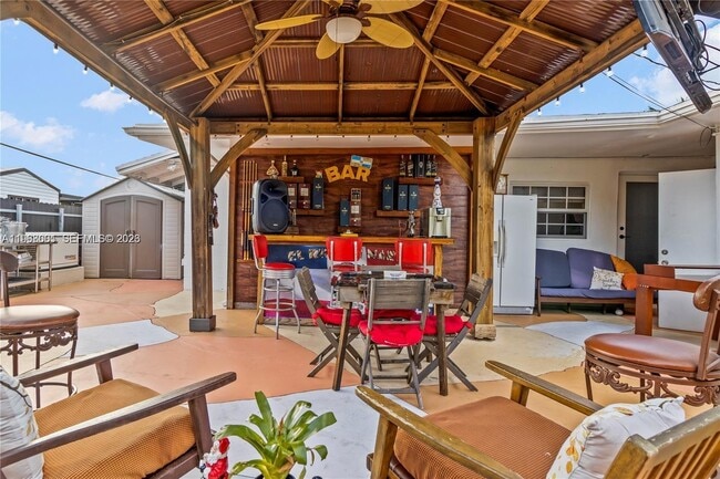 Building Photo - 860 Curtiss Dr