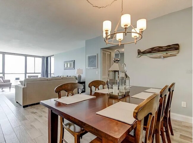 Building Photo - LONG TERM - FULLY FURNISHED 2/2 Open water...