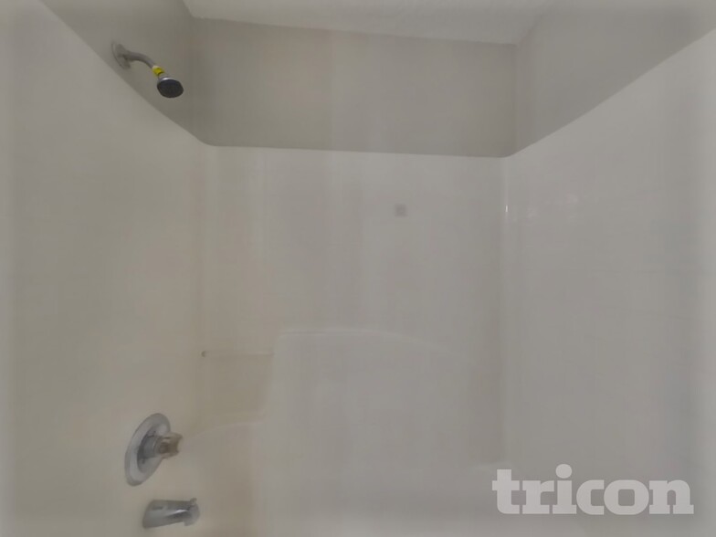 Building Photo - 13 Slocum Path