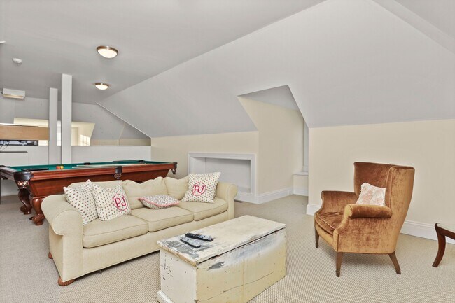 Building Photo - 59 Cat Rock Rd