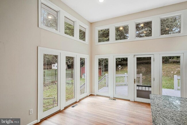Primary Photo - 4126 Maple Ave