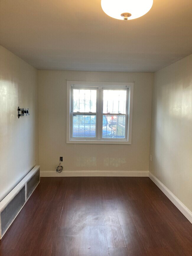 Building Photo - 5518 Avenue H