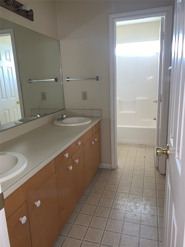 Building Photo - 4310 College Main St