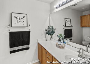 Building Photo - 502 Arabian