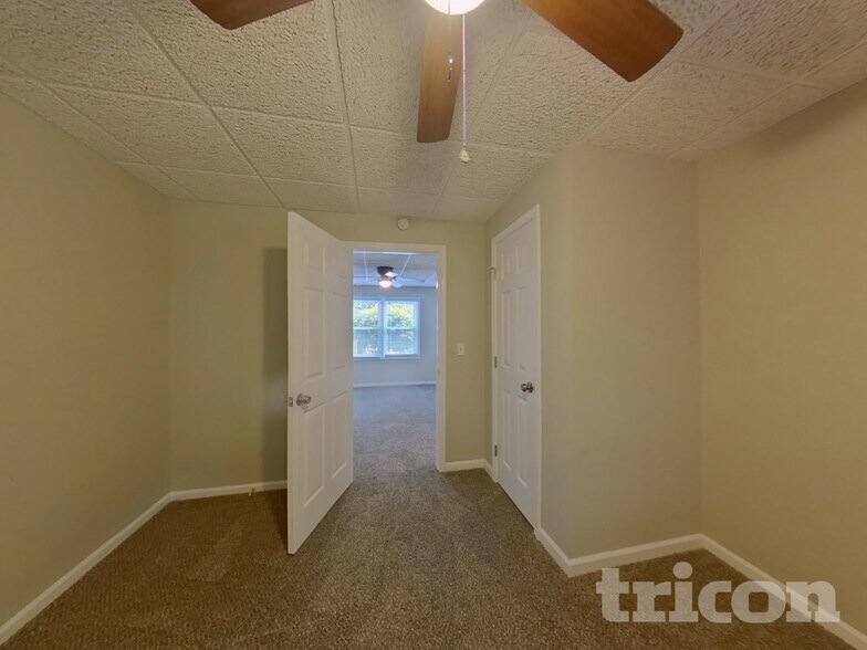 Building Photo - 117 Fawn Cir