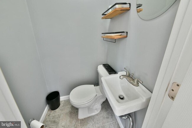 Building Photo - 3120 Almond St