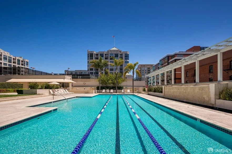 Building Photo - 229 Brannan St