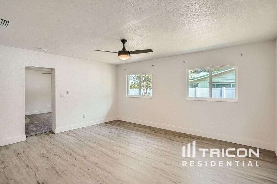 Building Photo - 801 Willowbranch Ave