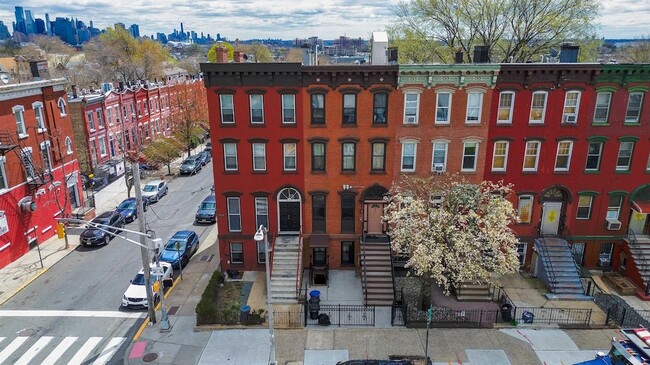 Building Photo - 800 Ocean Ave