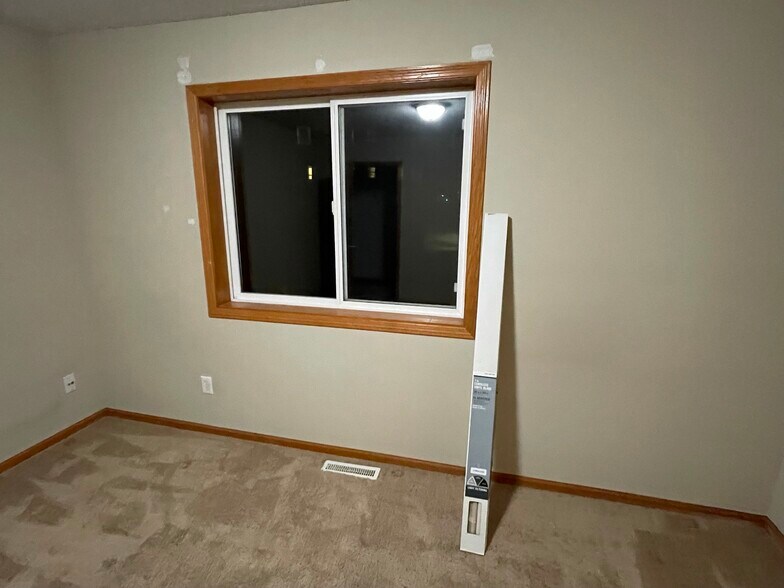 Building Photo - 2015 Brittany Ct