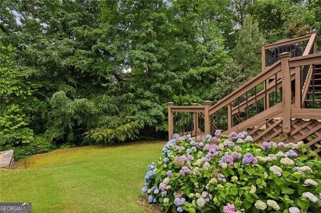 Building Photo - 1124 Promontory Dr