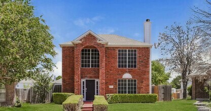 Building Photo - Modern 3-Bedroom Sanctuary in a Sought-After Location