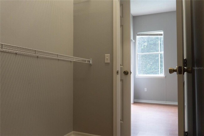 Building Photo - 1440 Finsbury Ct