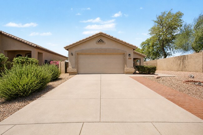Building Photo - 6906 W Phelps Rd