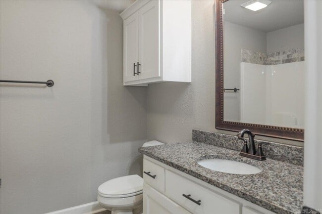 Building Photo - 30 Chesapeake Dr