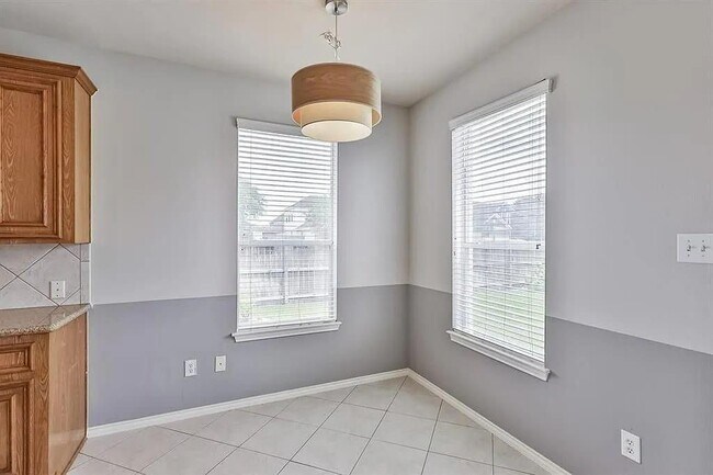 Building Photo - 13002 Misty Bay Ln
