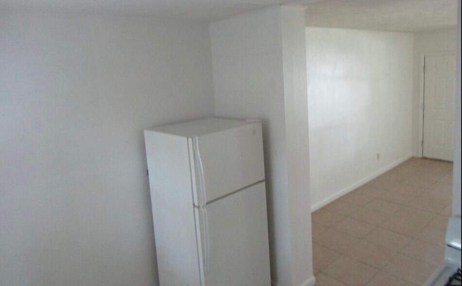 Kitchen virw - 144 W Michigan Ave