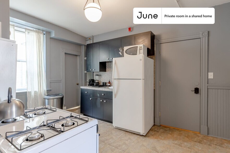 Building Photo - Room in Shared 3 bed/1 bath home in North End