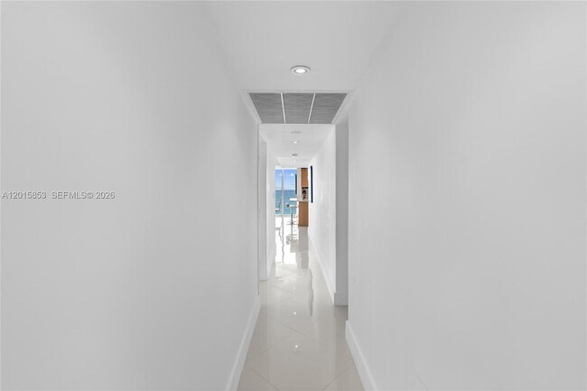 Building Photo - 10275 Collins Ave