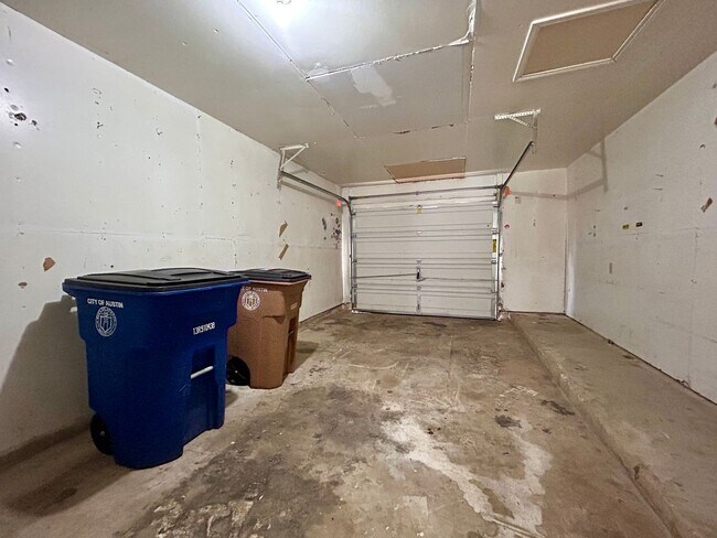 Building Photo - 9300 Kempler Dr