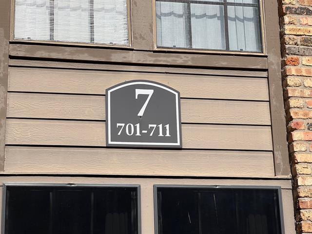 Building Photo - 15221 Berry Trail