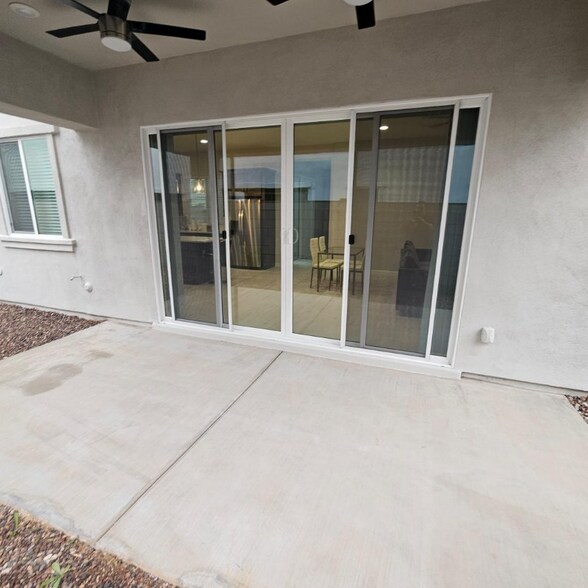 Building Photo - 5117 E Danbury Rd