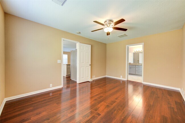 Building Photo - 6323 Canyon Rock Way