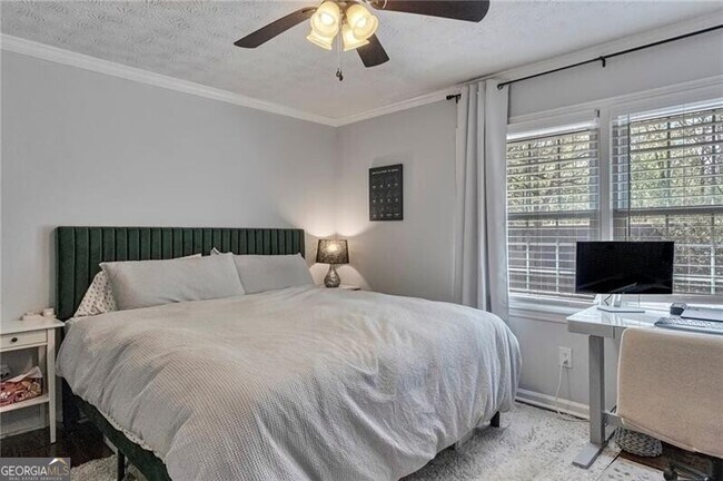 Building Photo - 8 Arpege Way NW